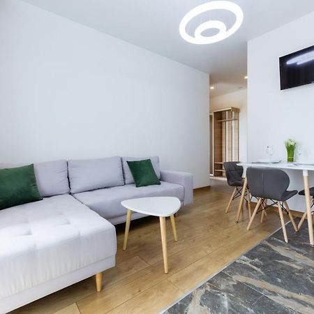 Nyvky Like Home - Nyvky Park - Apt 45 Kiev Extérieur photo